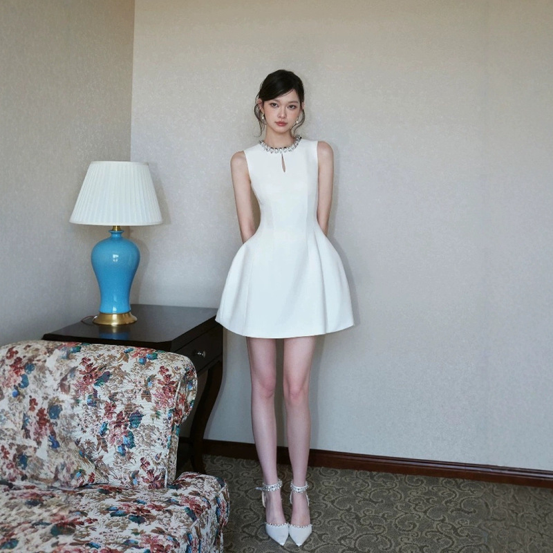 Dryross Original High-End Luxury Elegant Short-Sleeve Sequin Hollow-Out A-Line Sleeveless Dress for Spring and Summer