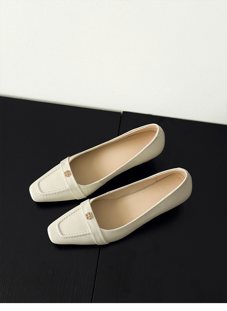 Giày cao gót nữ mũi nhọn cổ điển, gót thô vừa, họa tiết hoa sơn trà, dáng slip-on — đen chi tiết 19
