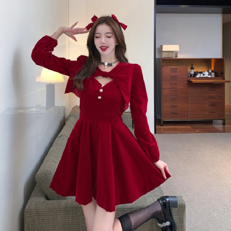 2025 Christmas and New Year Red Shawl Gold Velvet Suspender Princess Dress Women's Waist Slimming Look Suit Two-Piece Set