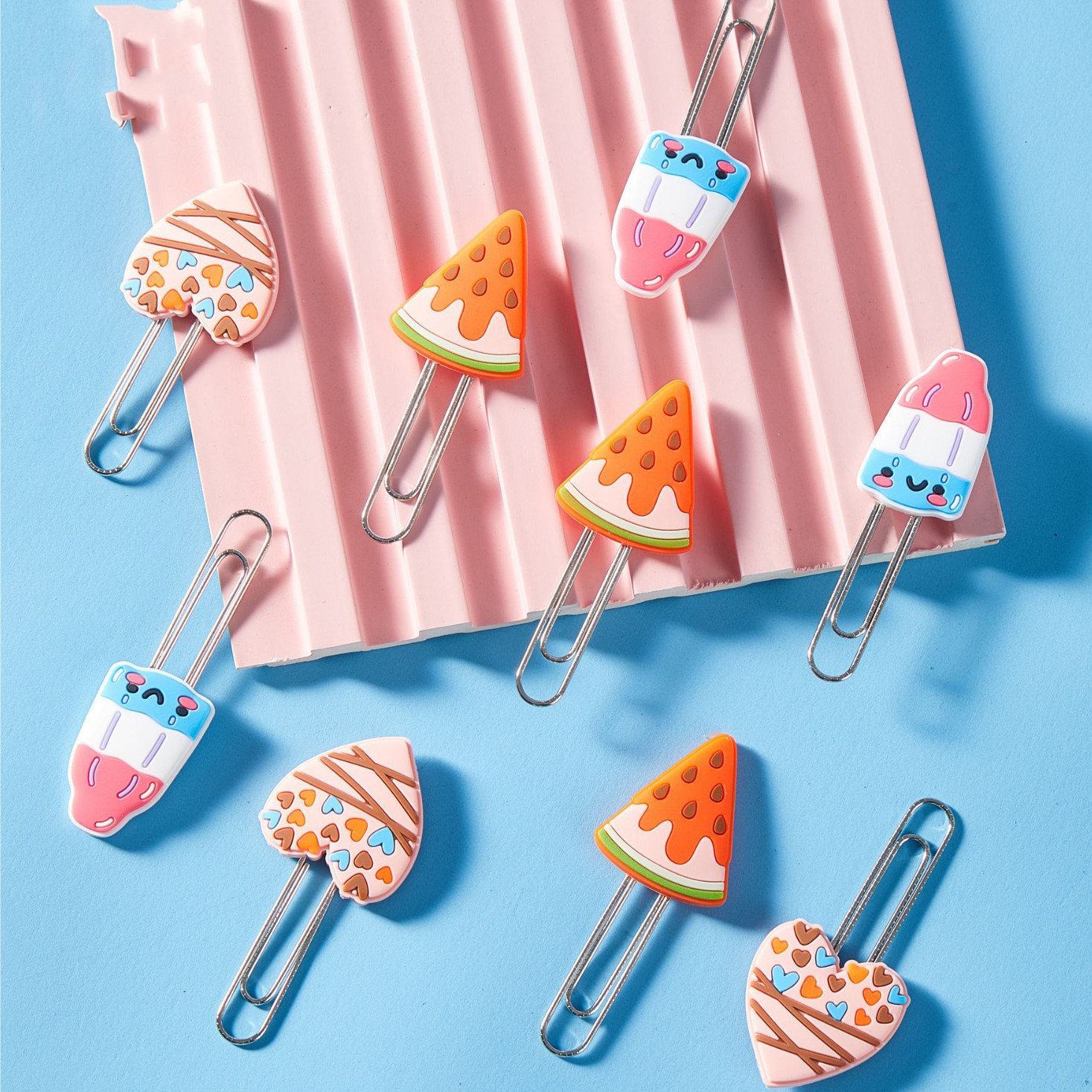Bonitos marcadores de dibujos animados canciones de estudiantes pines de marcadores clip de metal clip clip de forma especial clip de regalo de decoración en forma de corazón