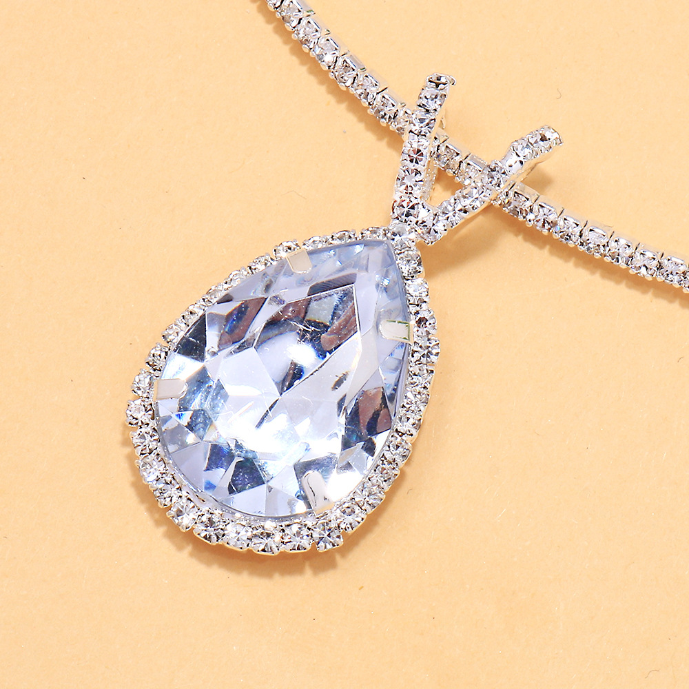 Nuevo conjunto de joyería en forma de gota de agua transfronteriza con collar de diamante simple pendientes accesorios de novia conjunto de joyería