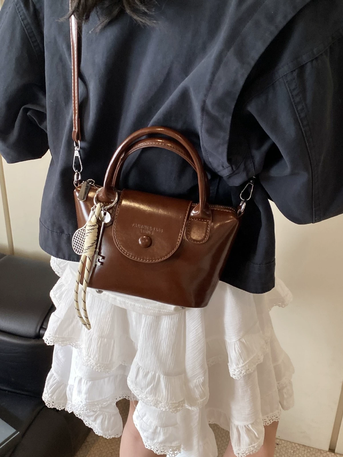 Shoulder bag, retro one-shoulder bag, handheld small bag, high-end