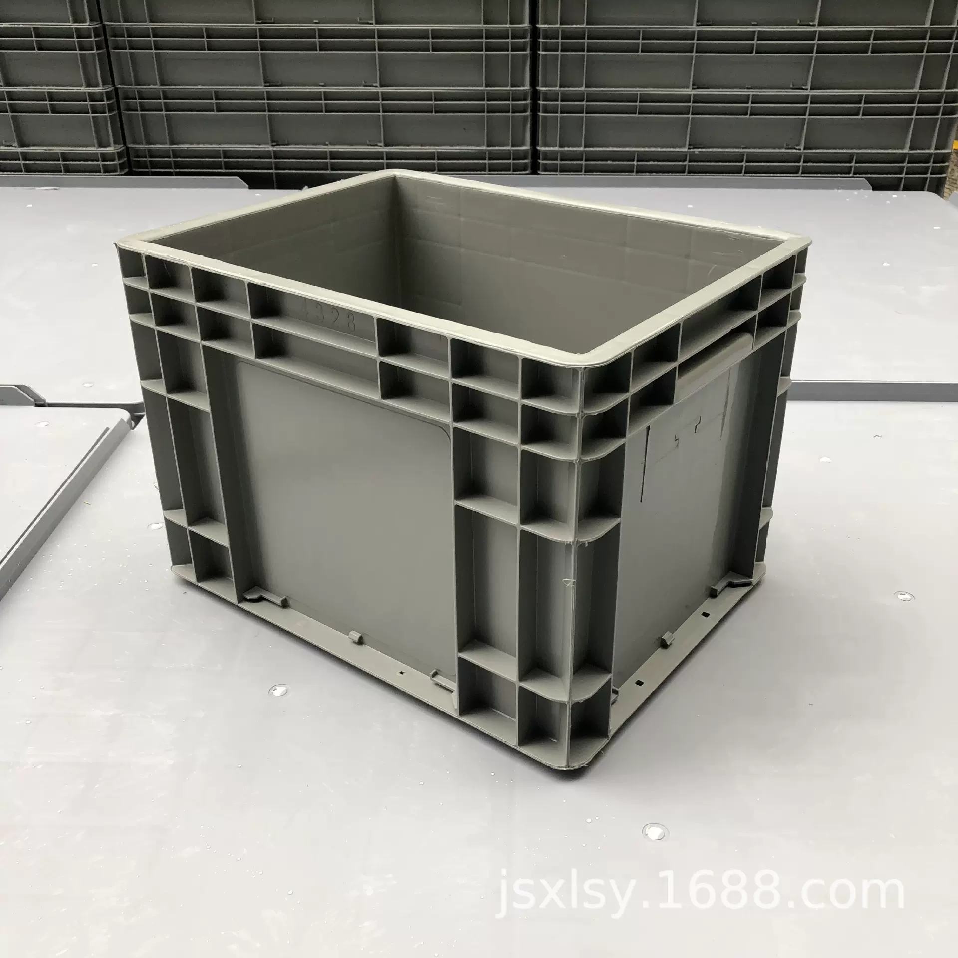 塑料EU箱加厚灰色带盖物流周转箱源头工厂欧标汽配工具仓库中转箱