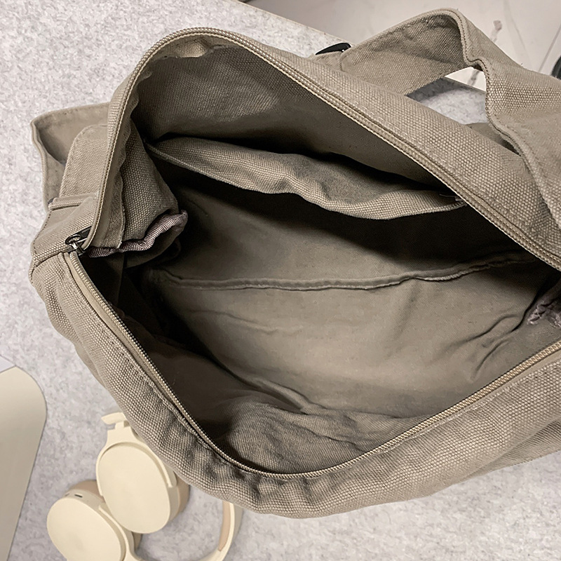 Retro Messenger Bag Washed Canvas Bag For Women 2025 New Arrival Academy Style Shoulder Bag For College Students Crossbody Bag For Men - Thumbnail 4