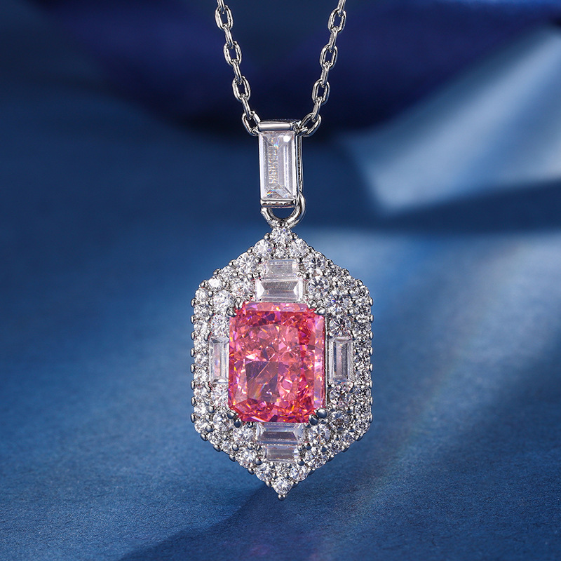 Otoño e invierno nuevo Zhuang Sheng joyería traje alto carbono diamante hielo flor corte cobre incrustaciones profundo Rosa diamante traje principal piedra 8*10