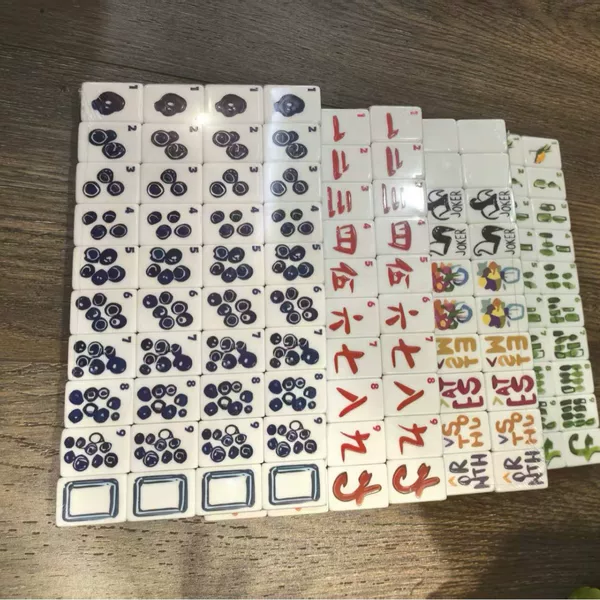 Lake blue four-layer color-blocked acrylic American mahjong tiles, hand-crafted, mini portable, creative English number mahjong set
