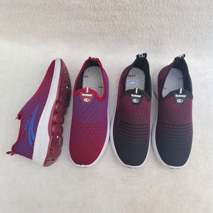 Women's Old Beijing Cloth Shoes 2025 New Casual Soft Soled Mom's Shoes One-Step Walking Women's Single Shoes Cloth Shoes Wholesale