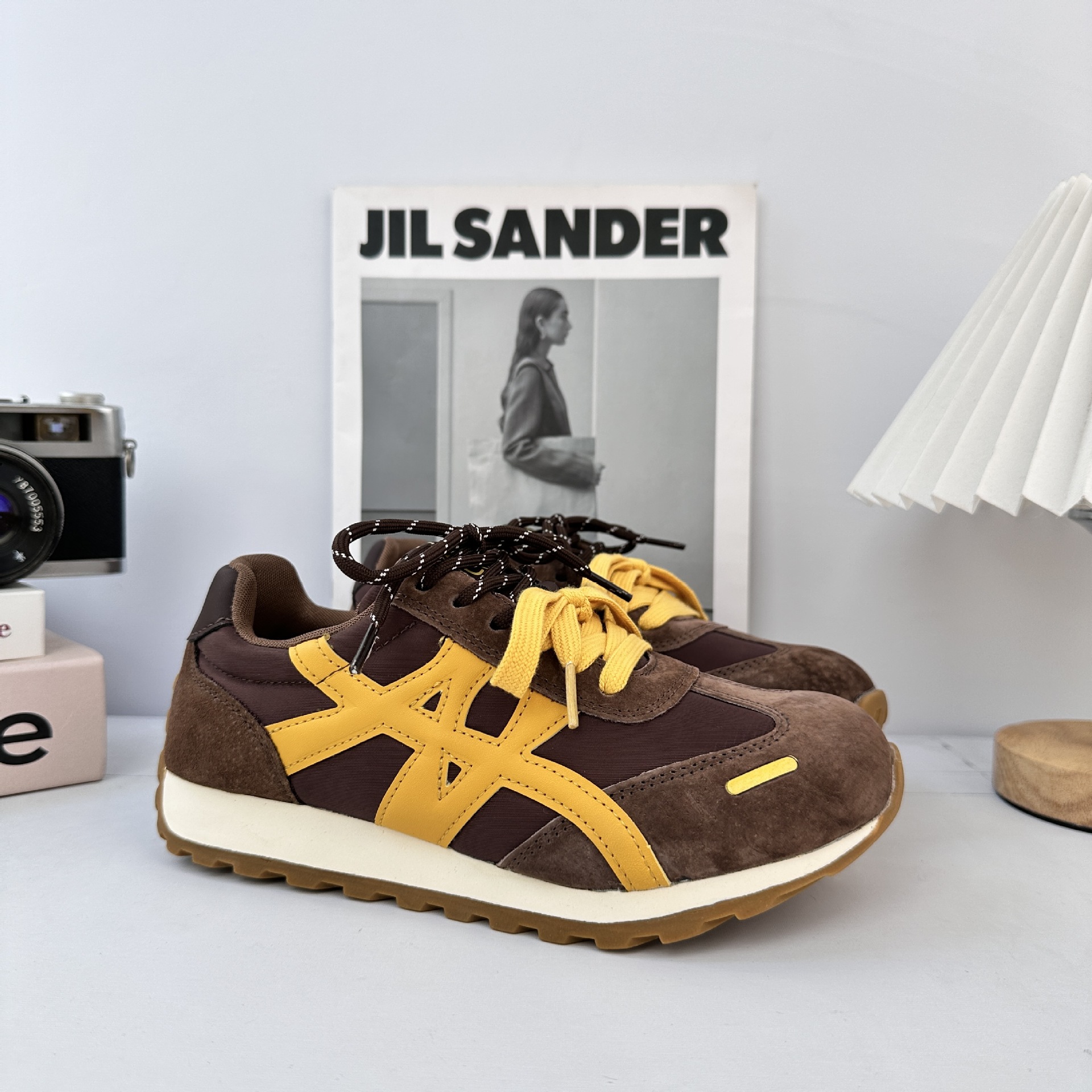 Retro nicho zapatos de entrenamiento para mujeres 2025 otoño nuevo tipo explosivo nicho suela gruesa multi-combinante zapatos casuales