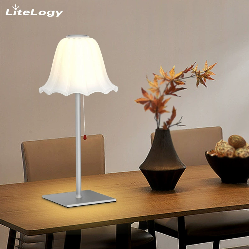 Простая стеклянная декоративная прикроватная лампа в скандинавском стиле ретро плиссированная креативная настольная лампа на шнурке для спальни Хрустальная настольная лампа