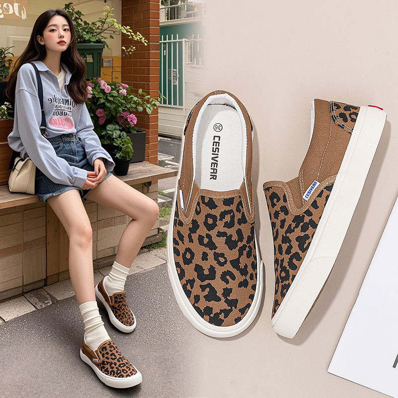 Leopard Print Canvas Shoes for Women 2026 Spring Korean Style Student Ins Popular Sneakers Versatile Niche Slip-On Loafers