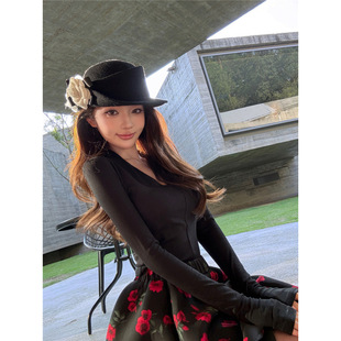 �Ըз�ʽ�r�����b�ٴ�V�I�����@��T��Ů���������������ȹ�ɼ���