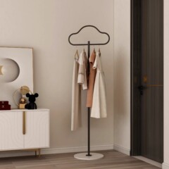 モダンなクリームスタイルの家庭用洋服ラック、シンプルでスペースをとらない床置きコートラック、ルーム収納、衣類ラック
