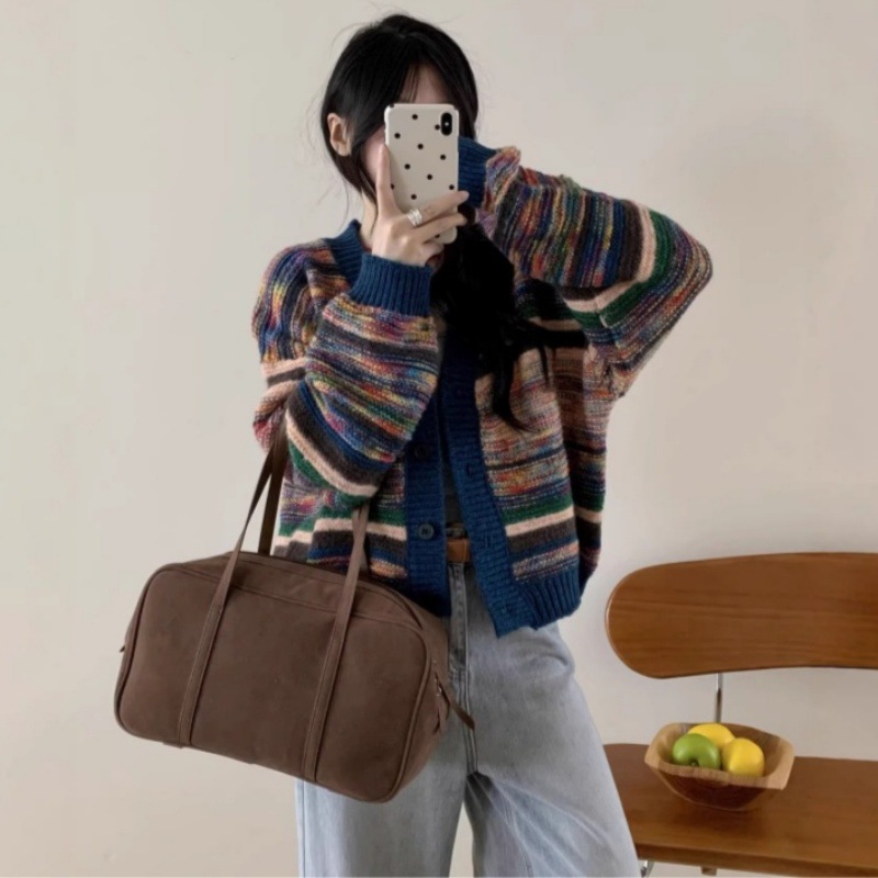 Spring sweater with a round collar