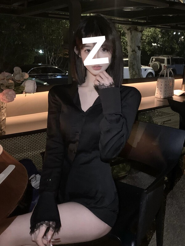 Black V Neck Long-Sleeved Shirt for Women, Early Autumn New Style Lace Splicing Design Pure Lust Style Waist Shirt Top