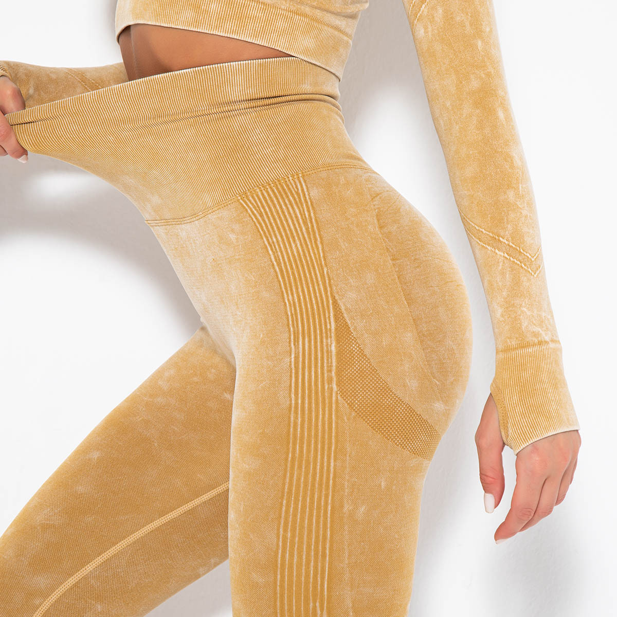 hot-selling seamless washed knitted sexy peach hip wicking yoga pants  NSNS57631