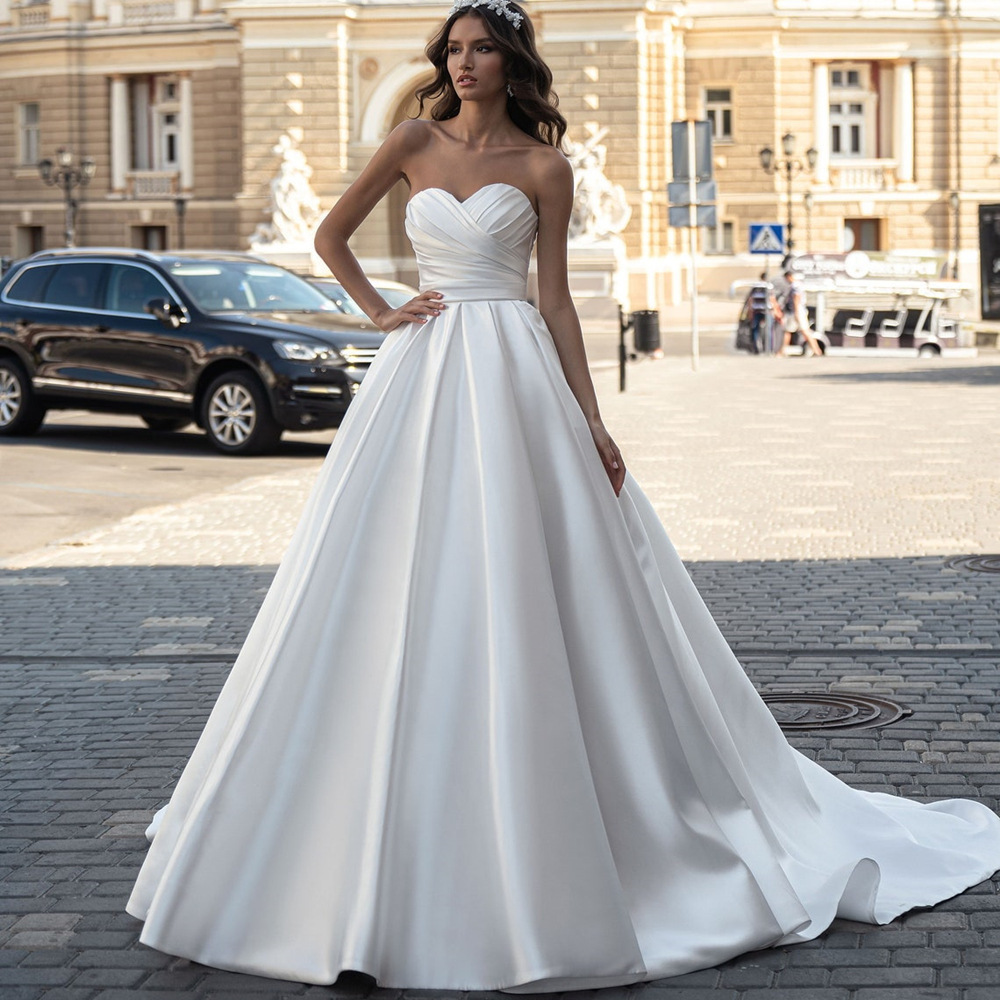Satin Light Wedding Dress 2026 Winter New Style Women's White Simple Travel Photography Fishtail Bride Strapless Korean Style Going-Out Wedding Dress