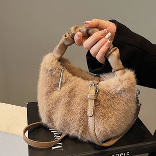 Plush Bag Women's Large Capacity 2024 New Autumn and Winter All-match Crossbody Bag Women's High-end Portable Fluffy Bag