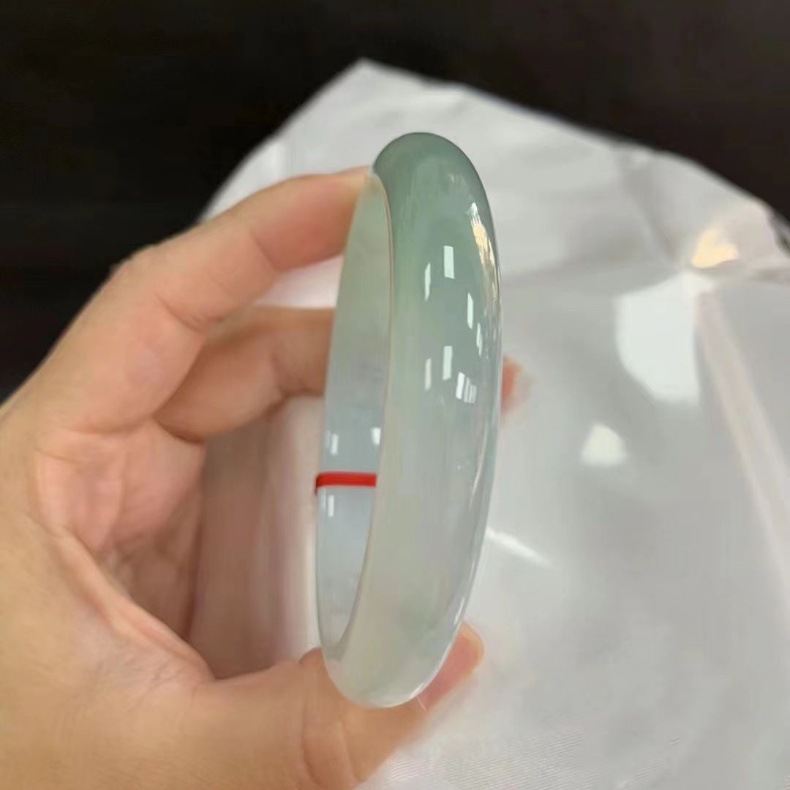 Vòng tay ngọc bích tự nhiên Miến Điện cao cấp, đường kính trong 52–64 mm chi tiết 4