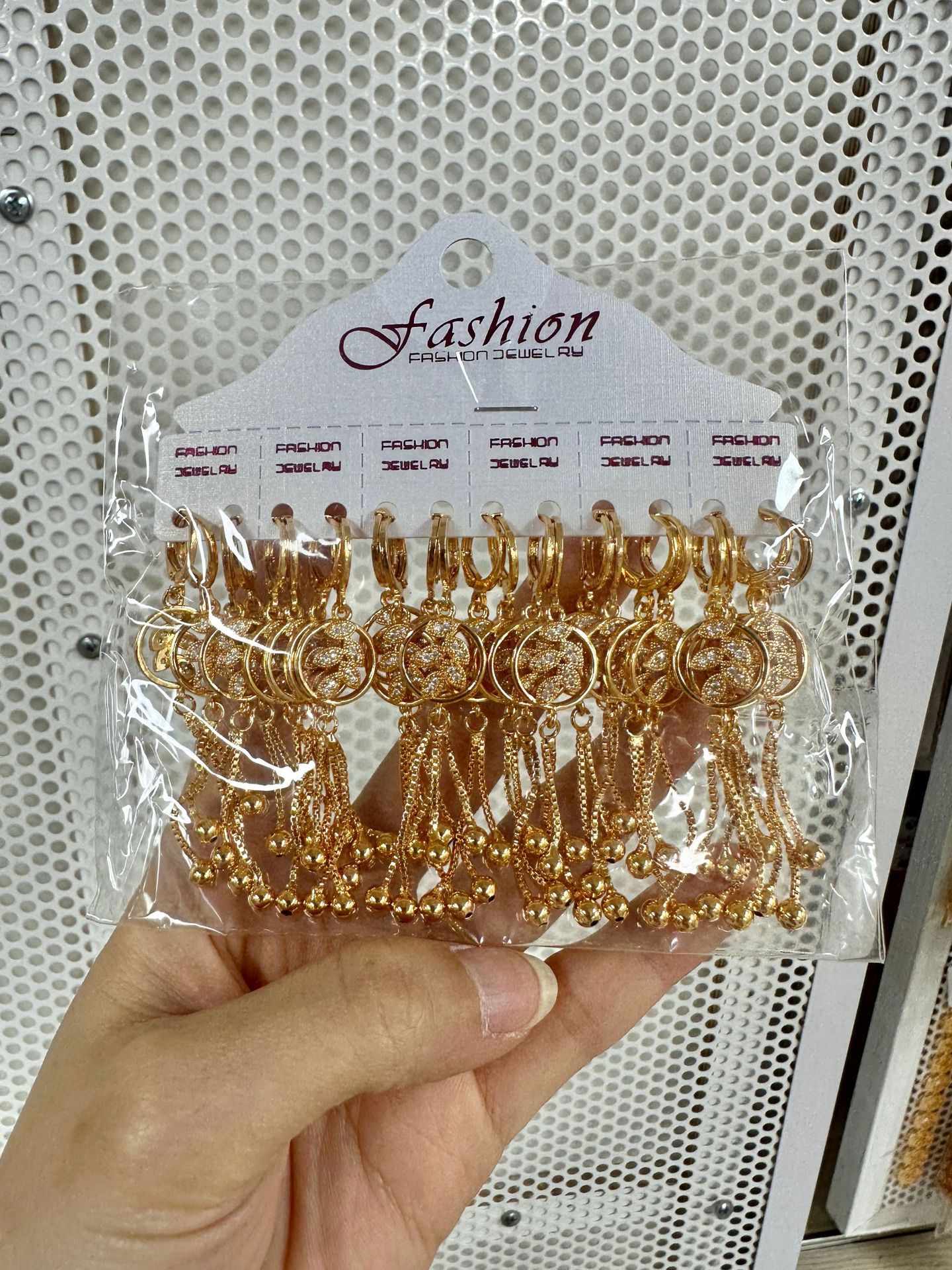 Moda transfronteriza cobre chapado en oro borlas con incrustaciones de circón pendientes joyería estrella en forma de corazón mariposa oreja joyería al por mayor