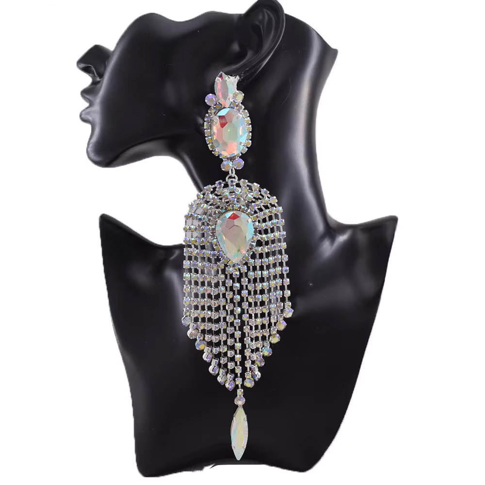 Orecchini a cerchio con nappine di strass per sposa eleganti_voghion.com