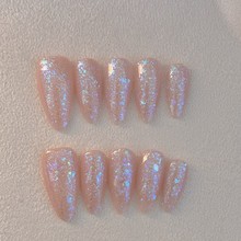 �W����Ƭ��Ů�@���ֹ������ʴ�����ָ���N��ɫ�����׾������L��