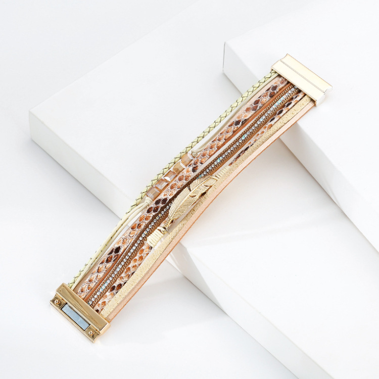 Bracelet Multicouche En Plumes De Cristal De Bohème En Gros display picture 28