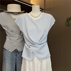 韓国系クロスウエストニット半袖女性夏2025新作デザイン感があります。