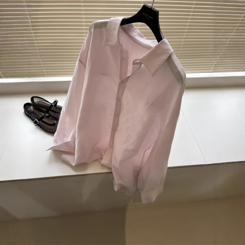Very High and the Pink! Heavy Heavy Material, Good Fit, Linen Loose Silhouette Pink Linen Shirt Very High and the Pink! Heavy Heavy Material, Good Fit, Linen Loose Silhouette Pink Linen Shirt