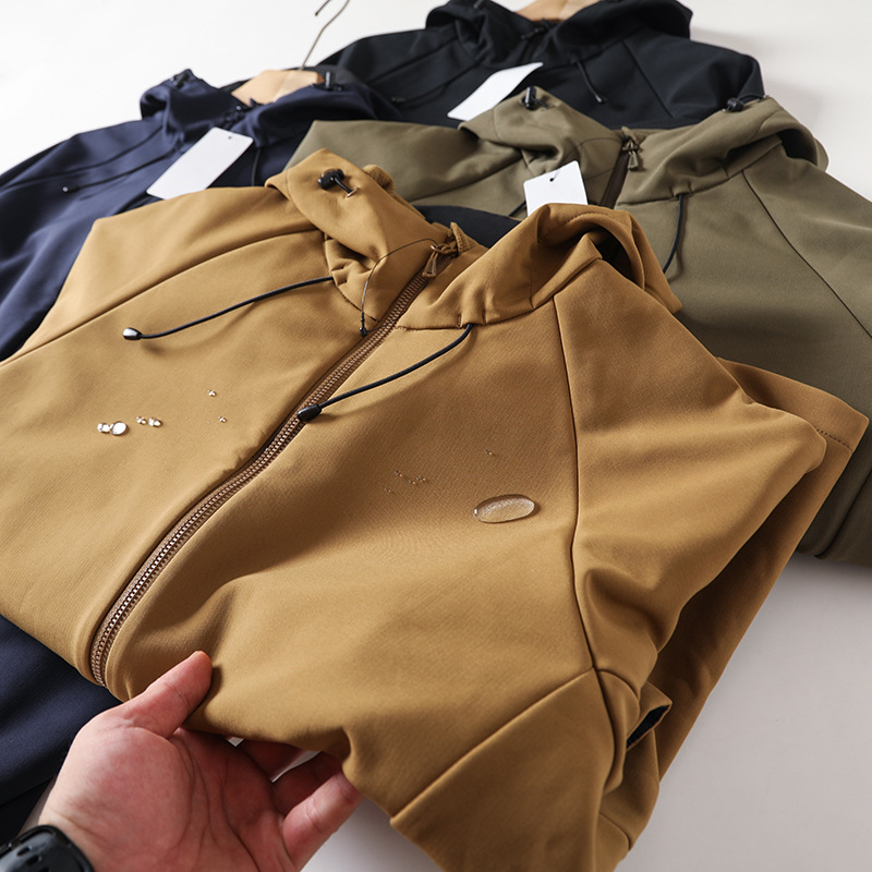 Nordic city outdoor! Windproof and waterproof! Autumn and winter men's foreign trade plus velvet soft shell hooded jacket_voghion.com