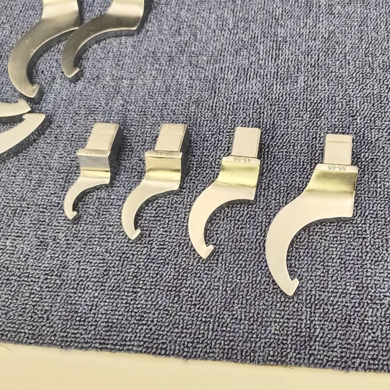 MIKUNI14 * 18mm de Cabeza Cuadrada llave de gancho de enchufe semicírculo Crescent gancho llave de torsión plug-in de cabeza