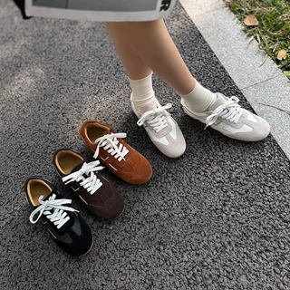 780-1秋冬季新款绑带款休闲运动小白鞋百搭简约复古鞋女