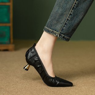 Tacchi alti francesi a spillo da donna 2024 nuovo stile non stancante piedi moda scarpe a punta con bocca bassa scarpe da lavoro nere in morbida pelle_voghion.com