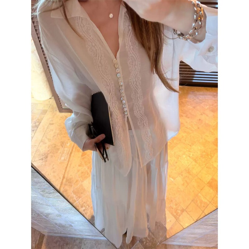 ski by Tanin Red Rabbit 08/17 South France lady~Tencel ramie lace splicing holiday-style white shirt