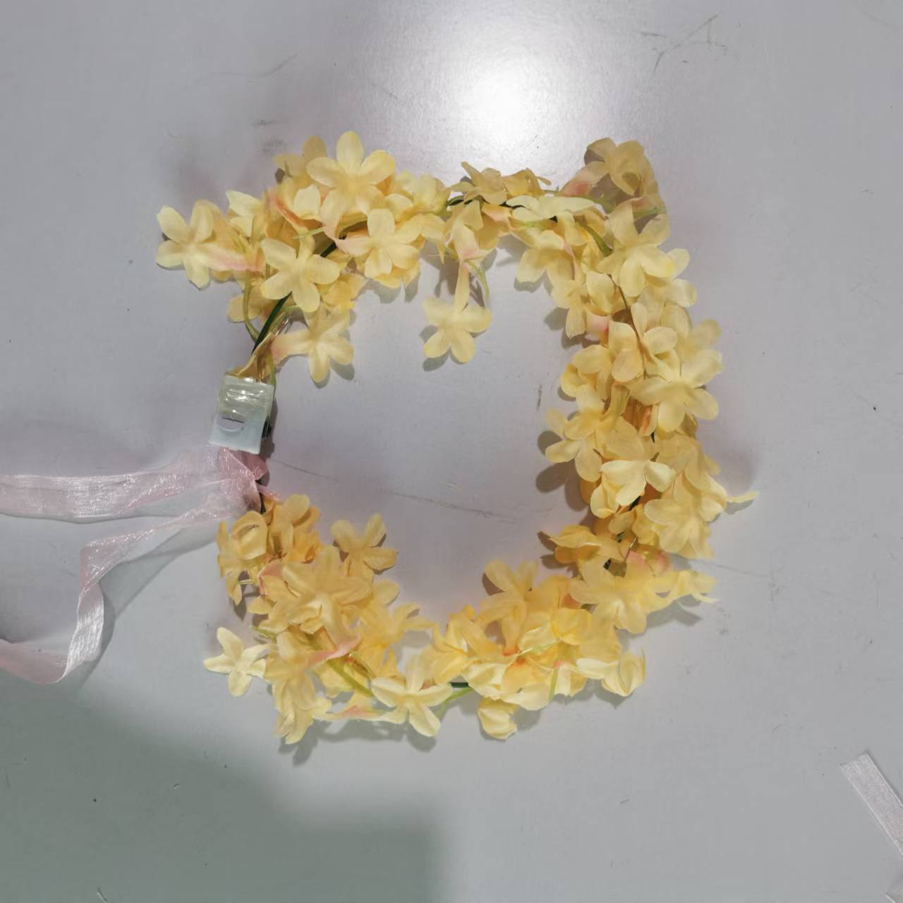 빛나는 라일락 화환(샴페인 컬러 램프)