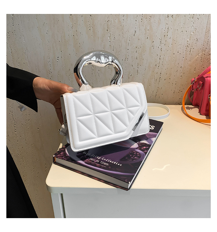 Taschen Mode Vielseitig High-End Handheld Kleines Quadrat für Frauen 2024 Sommerausgabe Casual Diamond Grid Einzelne Schulter_voghion.com