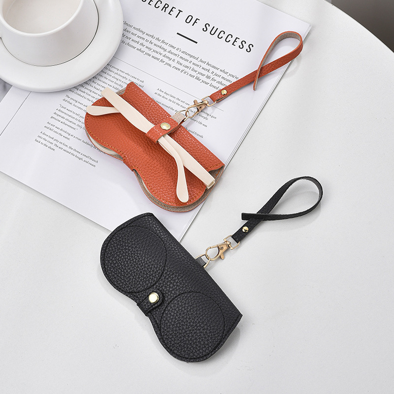 Genuine Leather Texture Fashionable Glasses Bag Sunglasses Bag Simple Girls Portable Glasses Case Sunglasses Protective Cover for Men
