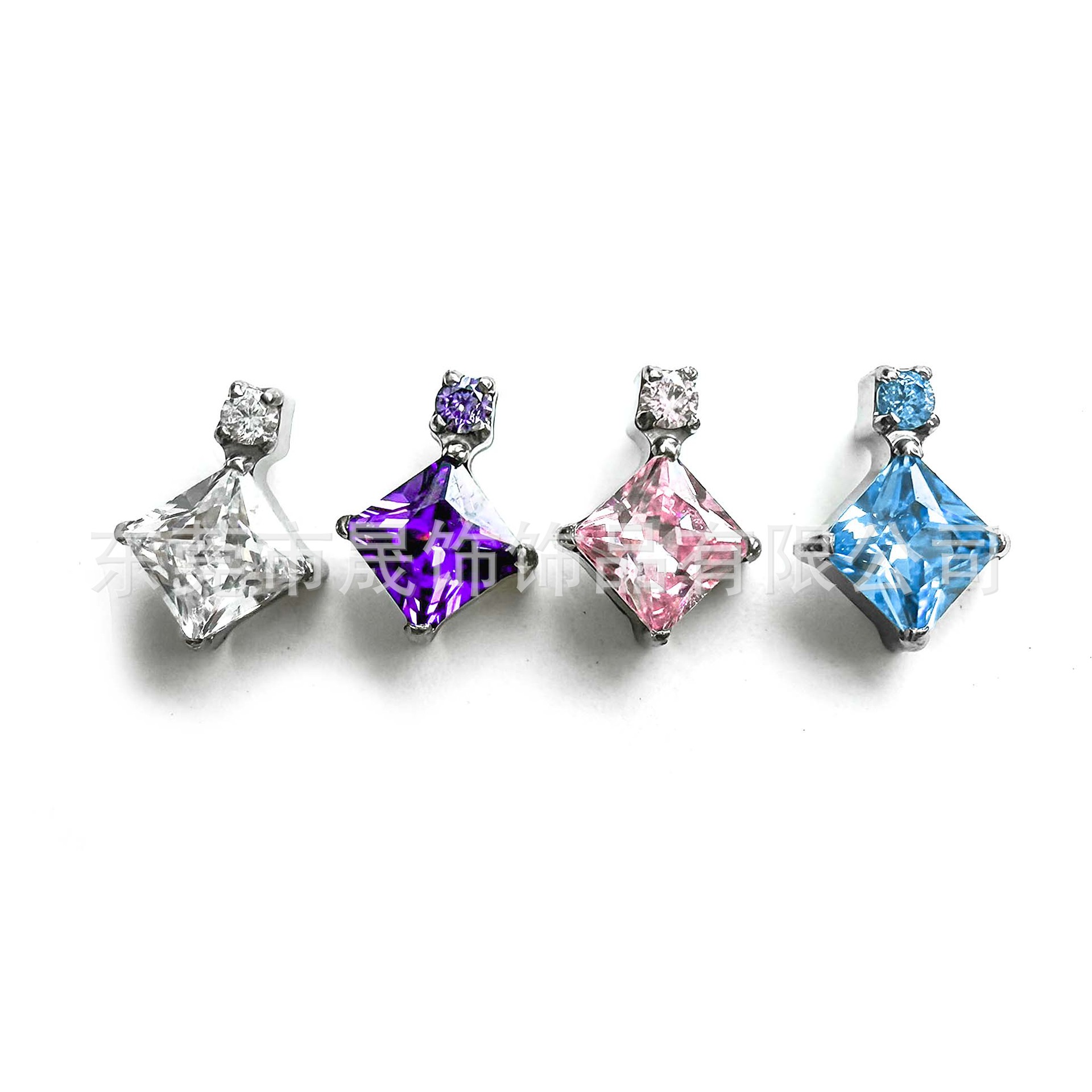 F136 Titanium 方 Cubic Zirconia Ear Stud Labret Stud Helix Cartilage Stud G23 Implant Grade Titanium 内牙 Piercing Jewelry 厂家