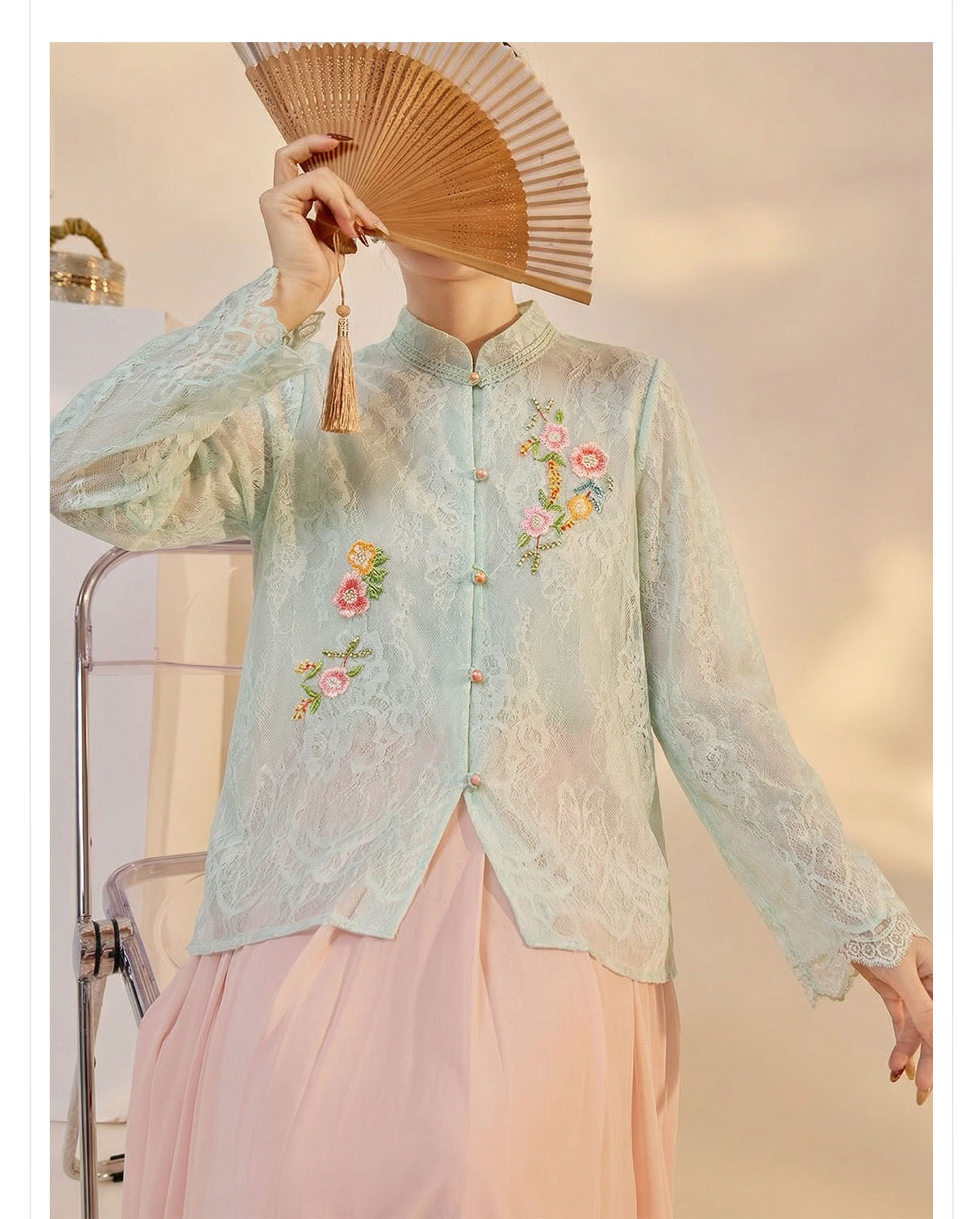 Bộ áo khoác tơ tằm thêu hoa + chân váy maxi phong cách Trung Hoa mới — bộ đồ, nửa váy, áo khoác chi tiết 3