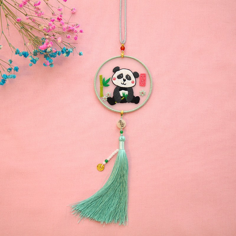 Hilo transparente hecho a mano colgante de doble cara bordado DIY paquete de material bolsita Lu Bordado estilo antiguo bolsita de punto de cruz adornos de coches