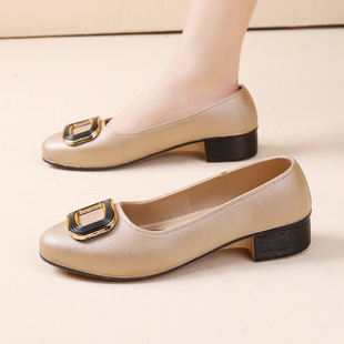 ��ЬŮƽ��Ь2025�����¿��ċ���Ь�\�ڰٴ�ŮЬ��ܛƤܛ�׶���Ь