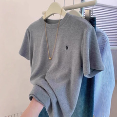 ゆったりとした韓国版刺繍丸首純綿半袖女性が痩せています。