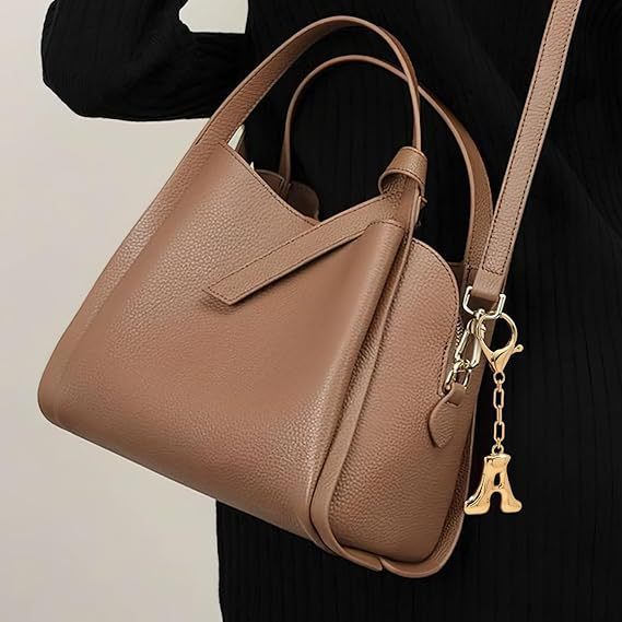 Amazon's New Letter Keychain, High-Quality Electroplated Cute Pendant, High-End Bag, Popular Jewelry Accessories