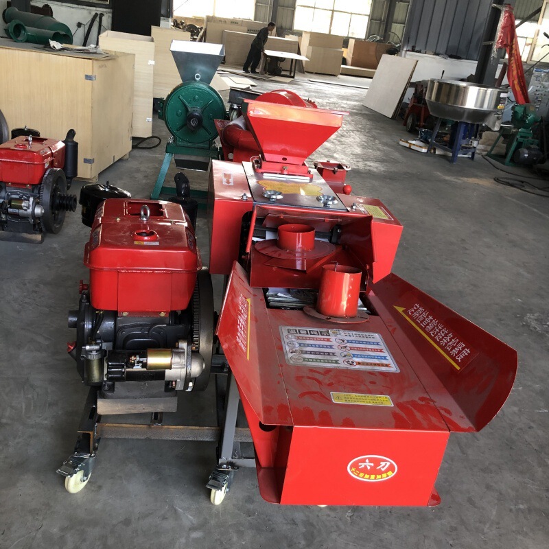 12 Hp Diesel Engine Grass Cutter Multifunctional Fresh Grass Crusher Feed Pulper Chain Feeding