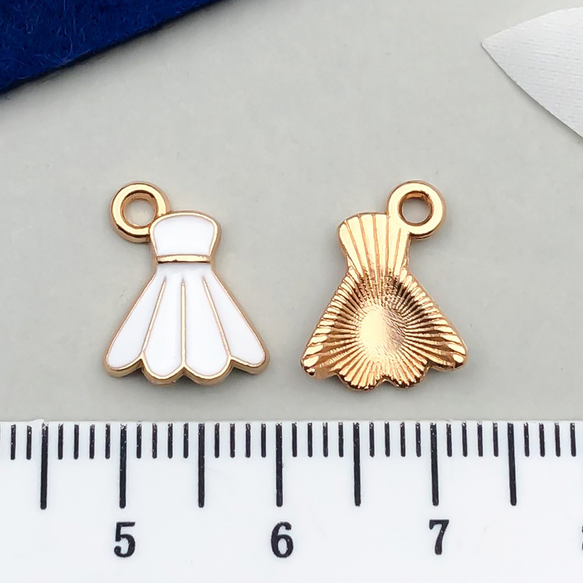 For badminton, white, small, 14x, 11mm