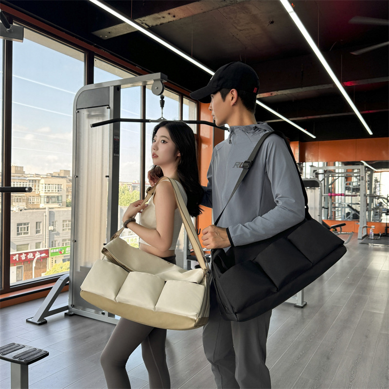 Trend fashionable handheld travel bag for men and women