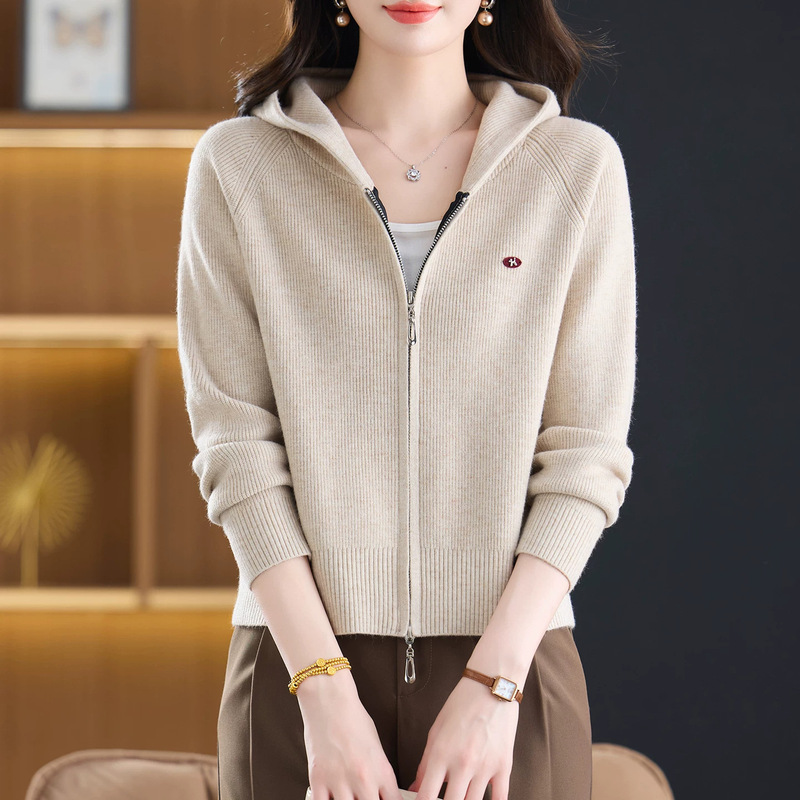 Hooded double-zipper knit cardigan, 2026 autumn new collection, women's short sweater jacket, versatile early autumn top