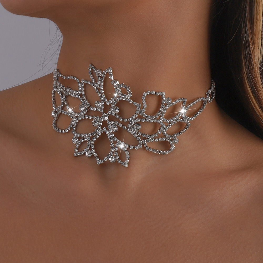 fashion hollow flower rhinestone necklace arm ring