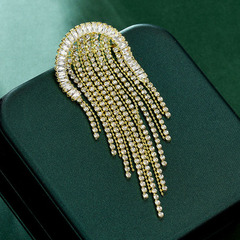 Design-inspired tassel brooch, high-end women's luxury temperament personalized exquisite niche suit pin, dress accessories