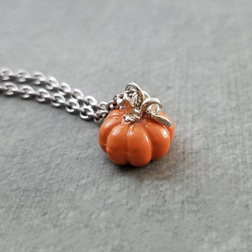 Vendita calda Halloween fai da te gioielli colorati smalto zucca lega ciondolo collana_voghion.com