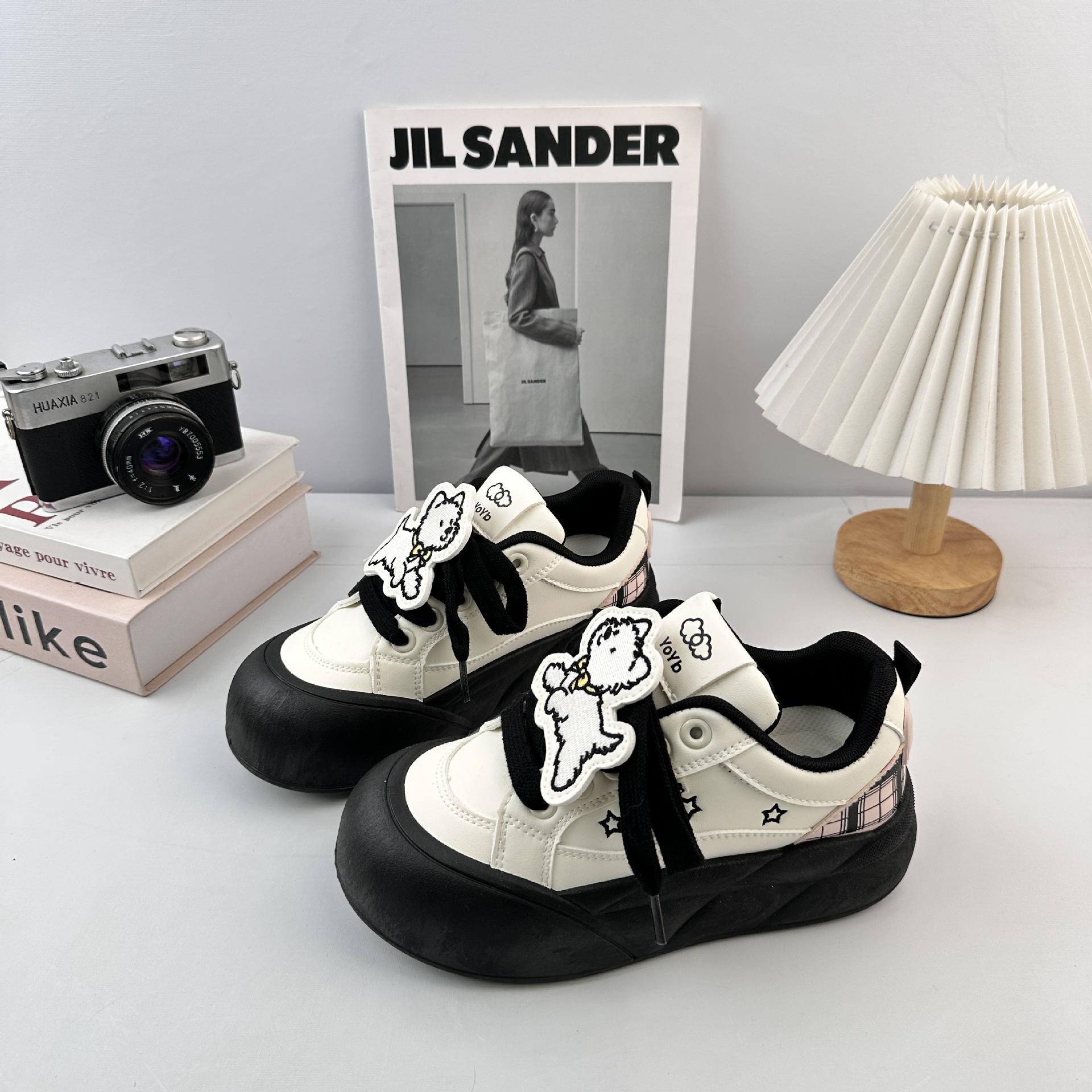 Yuanbo coreano zapatos de skate para mujeres 2025, nuevos zapatos de lona de soleas gruesas de otoño para mujeres nicho lindo zapatos de pan